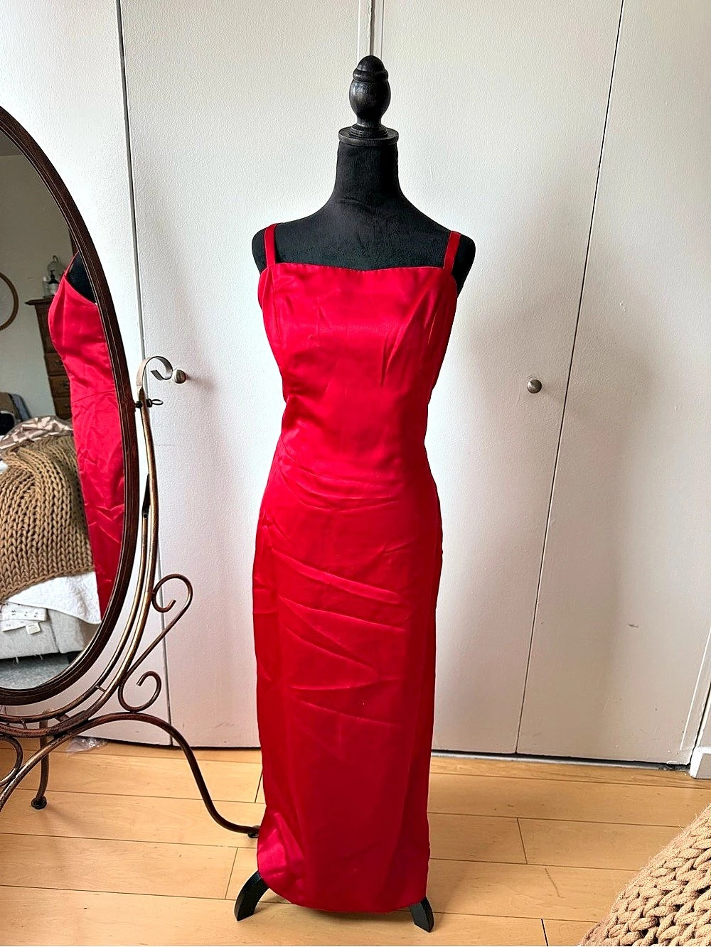 Dave & Johnny Red Satin Maxi Dress